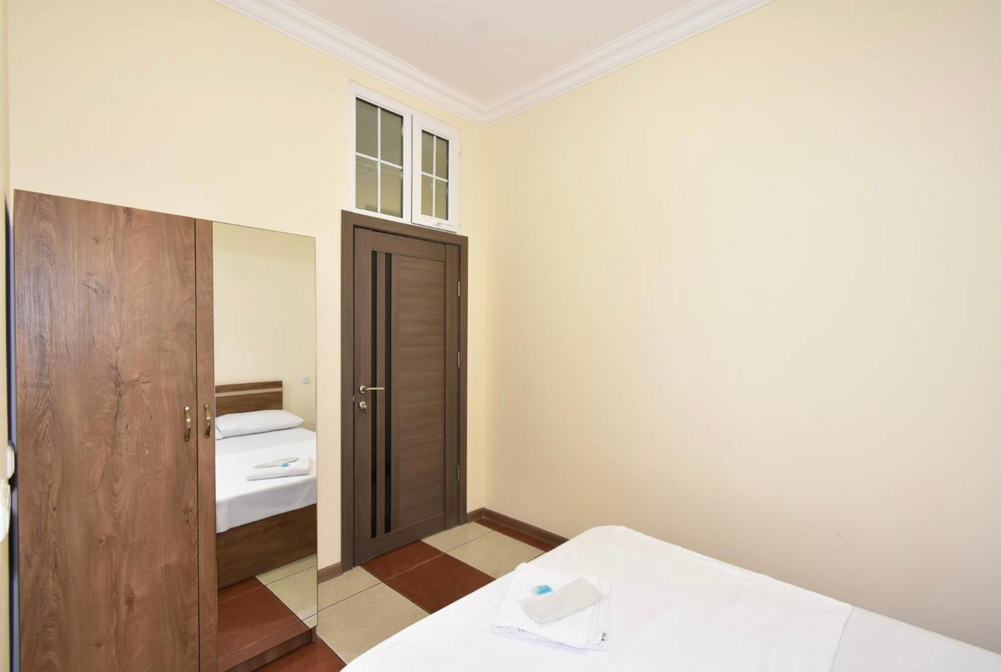 Hotel Costa Jerevan Eksteriør billede