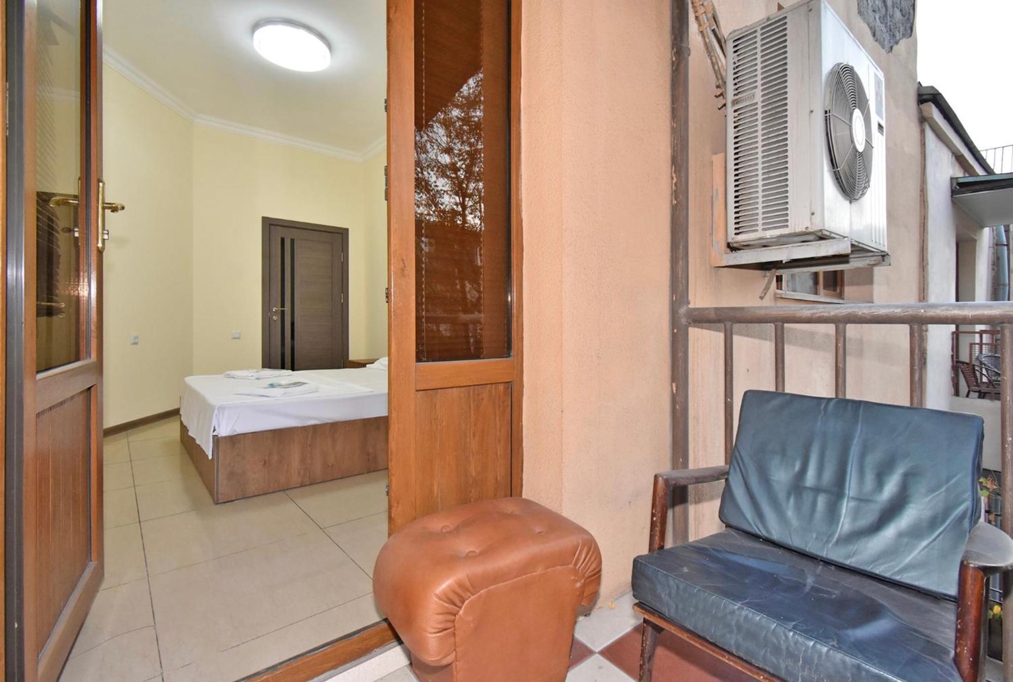 Hotel Costa Jerevan Eksteriør billede
